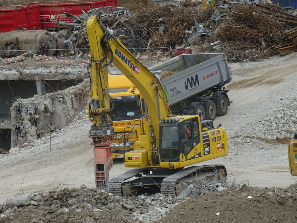 pc 290 nlc.jpg