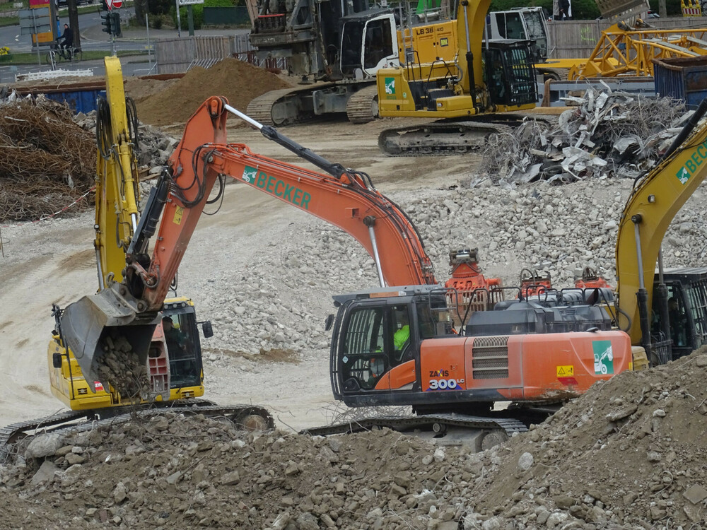 zaxis 300 lc.jpg