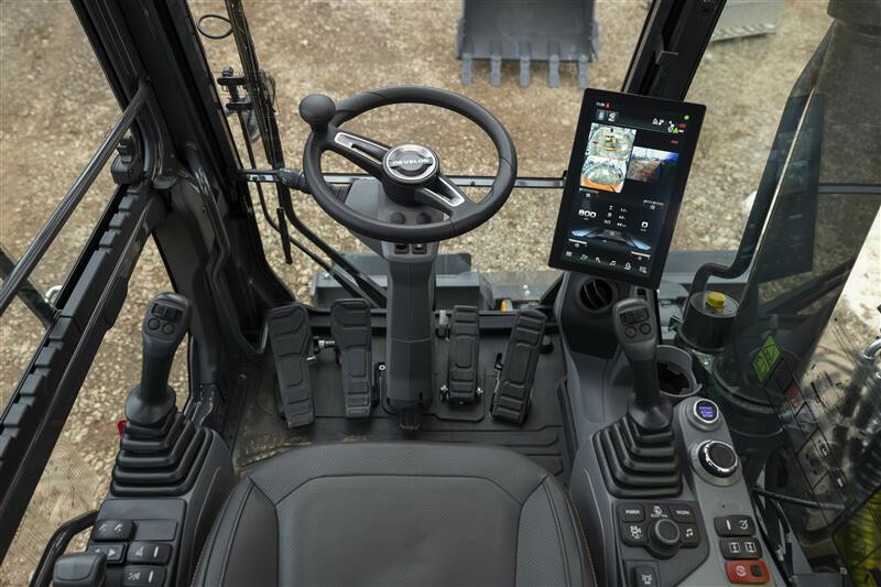 DEVELON-Mobilbagger-Upgrades-3.jpg