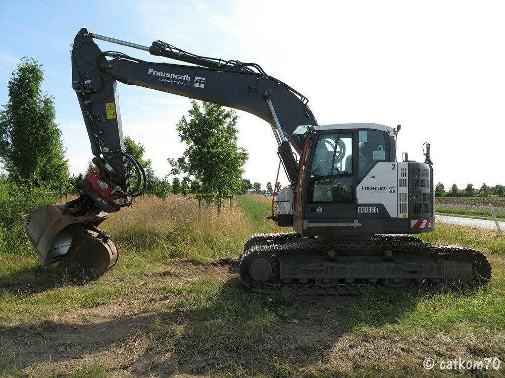 Frauenrath26.thumb.jpg.60b722b0af354732909919d446ad9846.jpg