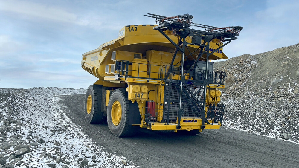 Komatsu 930E-PADT-Boliden 3.jpg