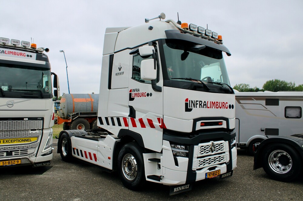 TruckAid2025Renault002.thumb.jpg.679b7adfef55fd41bf7bed9ccd7ee052.jpg