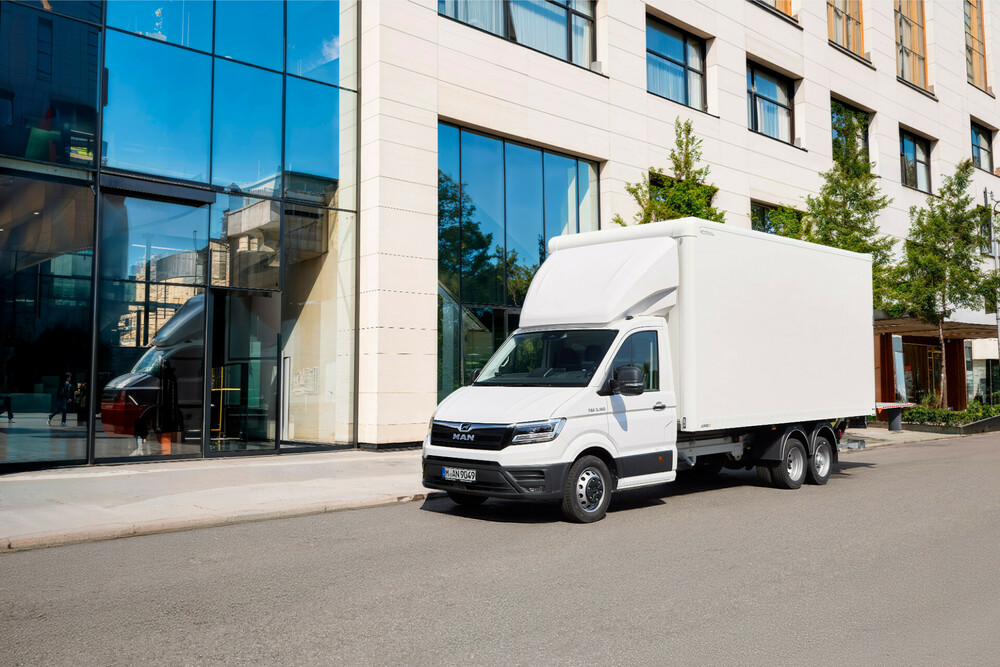 man-tge-box-body-be-combi-01.jpg
