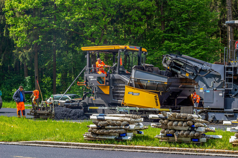 A2504_Ammann-ABG8820_Fertiger.jpg