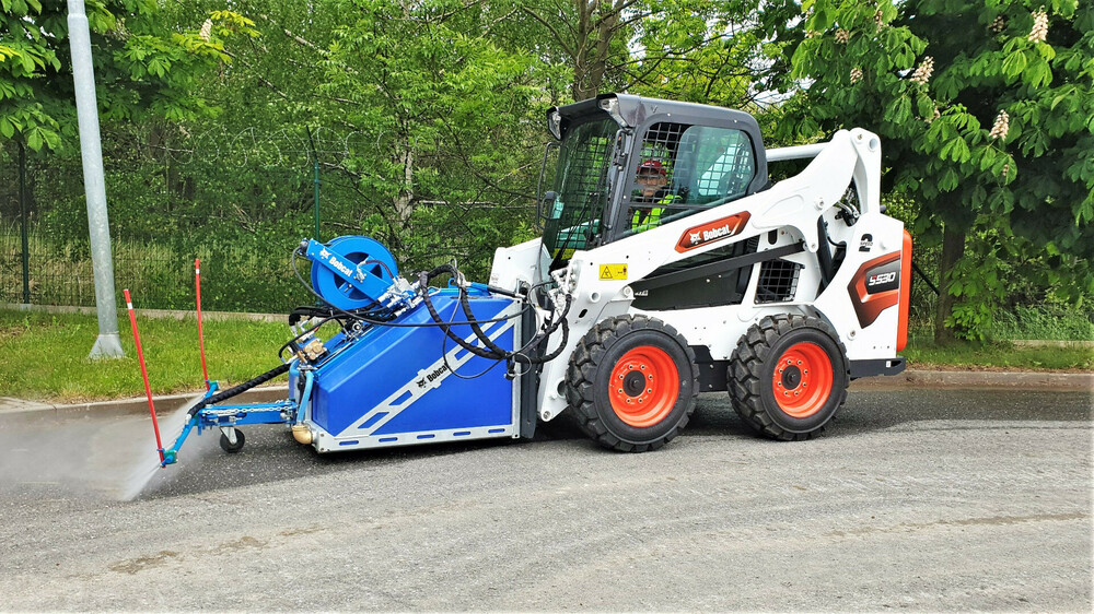 Bobcat Pressure Washer (6).jpg