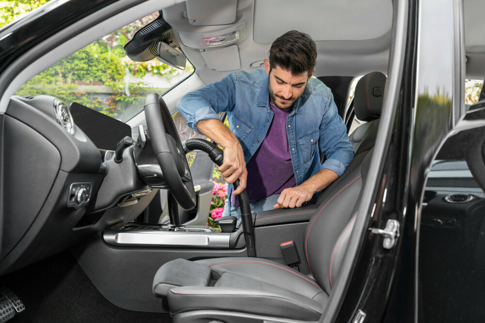 Flexible_nozzle_car_cleaning_app_03_CI20-Print-scaled.jpg