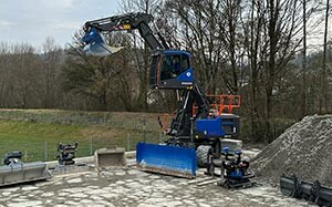 Mehr Informationen zu "Mobilbagger Volvo EW220E"