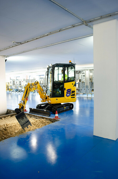 PC20E-6_action_13.jpg