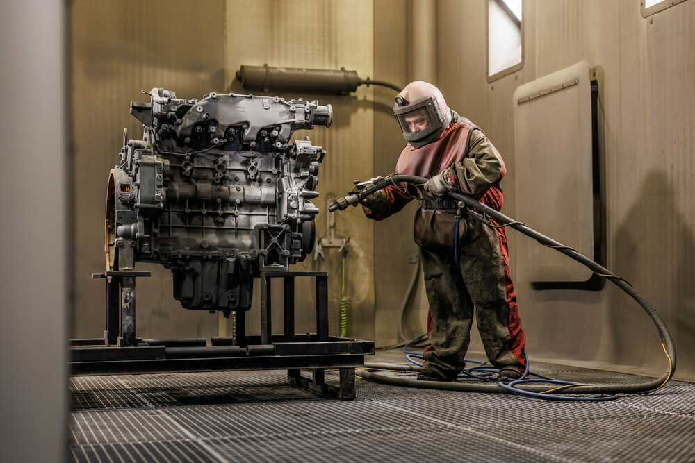 liebherr-reman-programm_300dpi.jpg