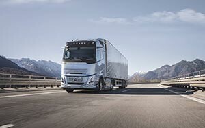 Mehr Informationen zu "Volvo Trucks Fahrerwarnsystem"