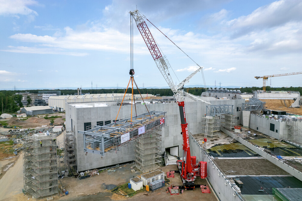 liebherr-ltm-1650-8-1-riga-mainz1_300dpi.jpg
