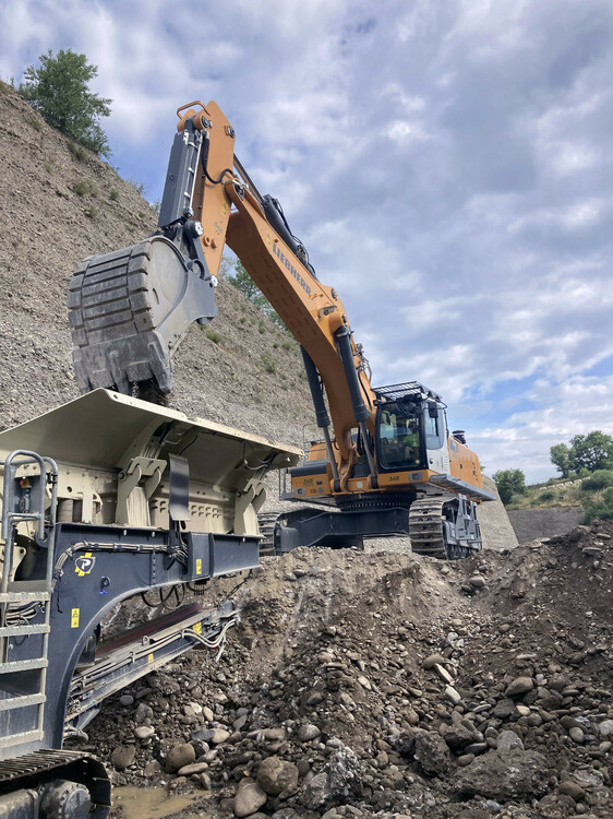 liebherr-r-978-sme-1_300dpi.jpg