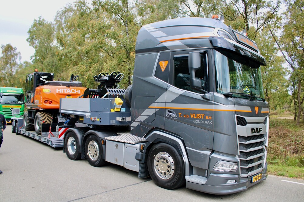 DAF2025010.thumb.jpg.a35dadcaa0fa6e8f2c65a73404a06173.jpg