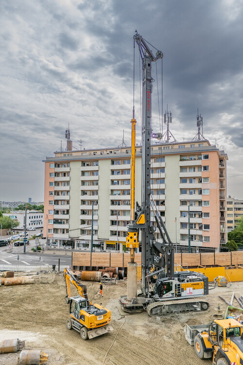 liebherr-max bögl_lb55_2_300dpi.jpg