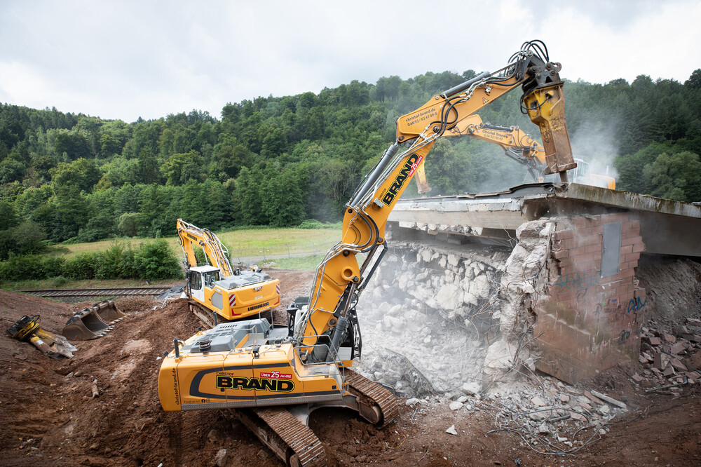 liebherr-zeller-bruecke-2_300dpi.jpg