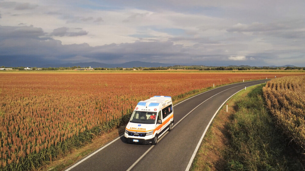 man_tge_ambulance_sogit_italy.jpg