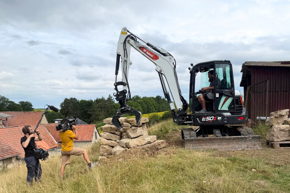 01 Bobcat im Einsatz bei VOX.png