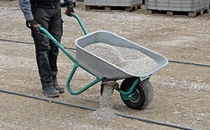 Mehr Informationen zu "Hunklinger Dosier-Schubkarre"