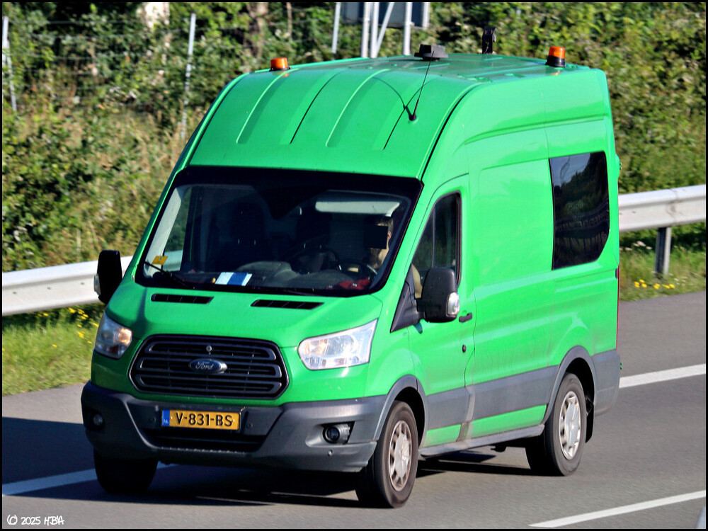 Ford_Transit_Niederlande.thumb.jpg.06eaa21465da0df3f1c99e46c2fa610b.jpg