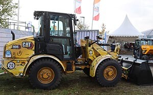Mehr Informationen zu "Radlader CAT 906"