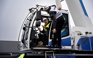 Mehr Informationen zu "Liebherr Game of Cranes"
