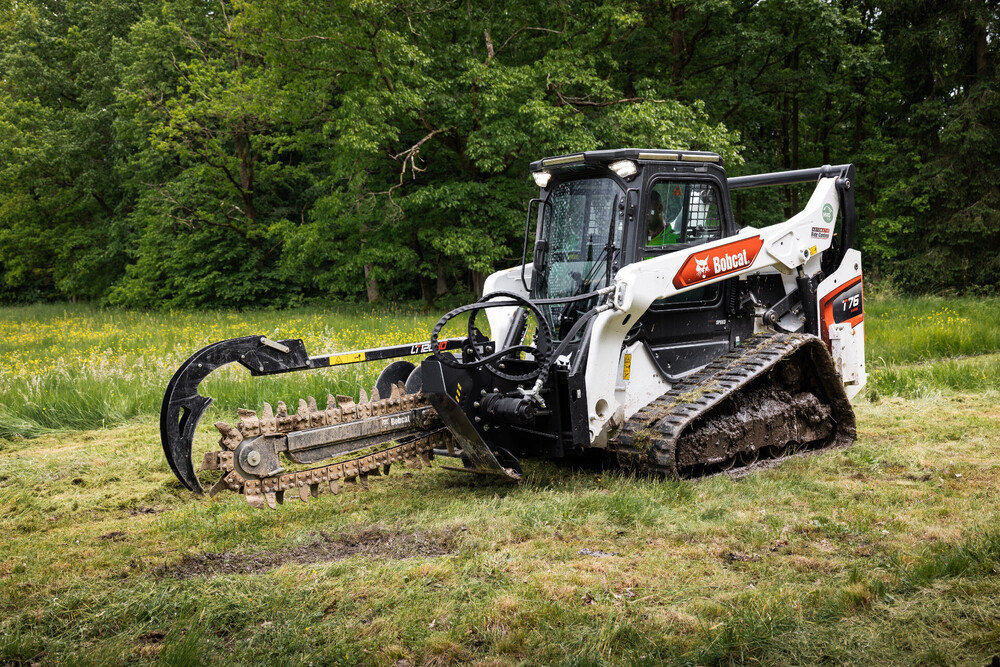 Bobcat Trencher (4).jpg