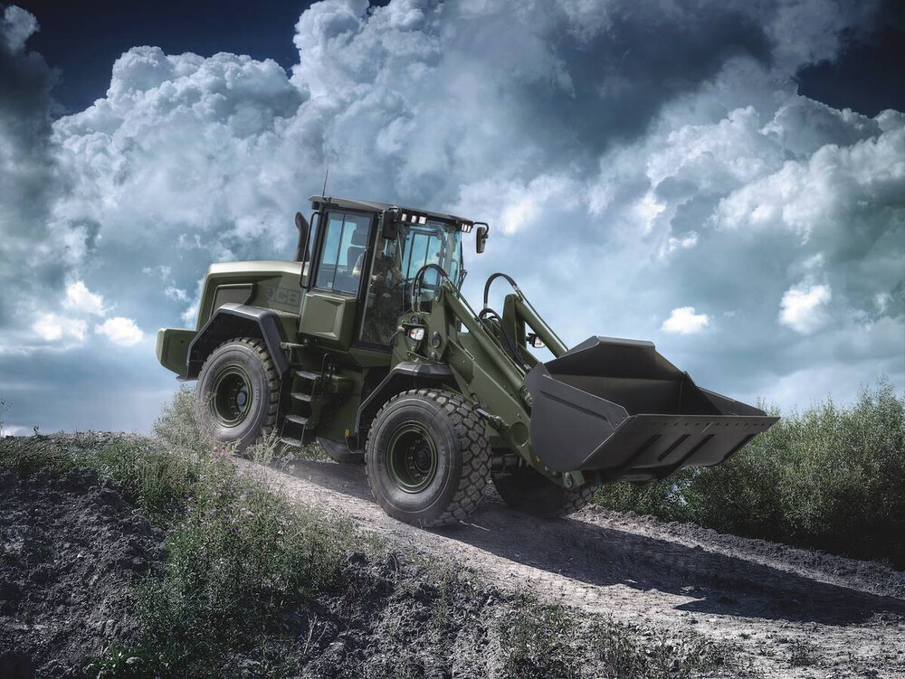 JCB has won a $205 m contract for militarised versions of its 437HT wheeled loader (1).jpg