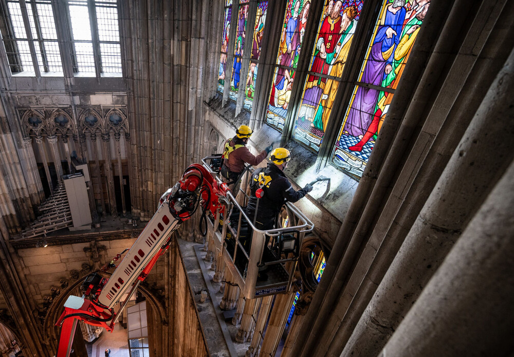 Kaercher_Koelner Dom_Reinigung_1.jpg