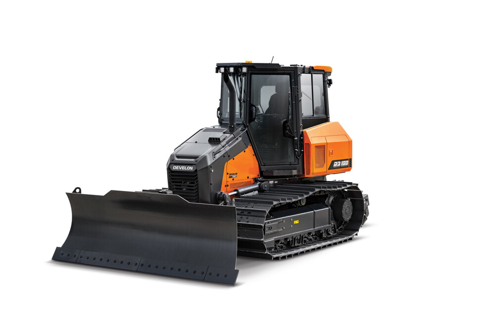 DEVELON Dozer DD100-3.jpg