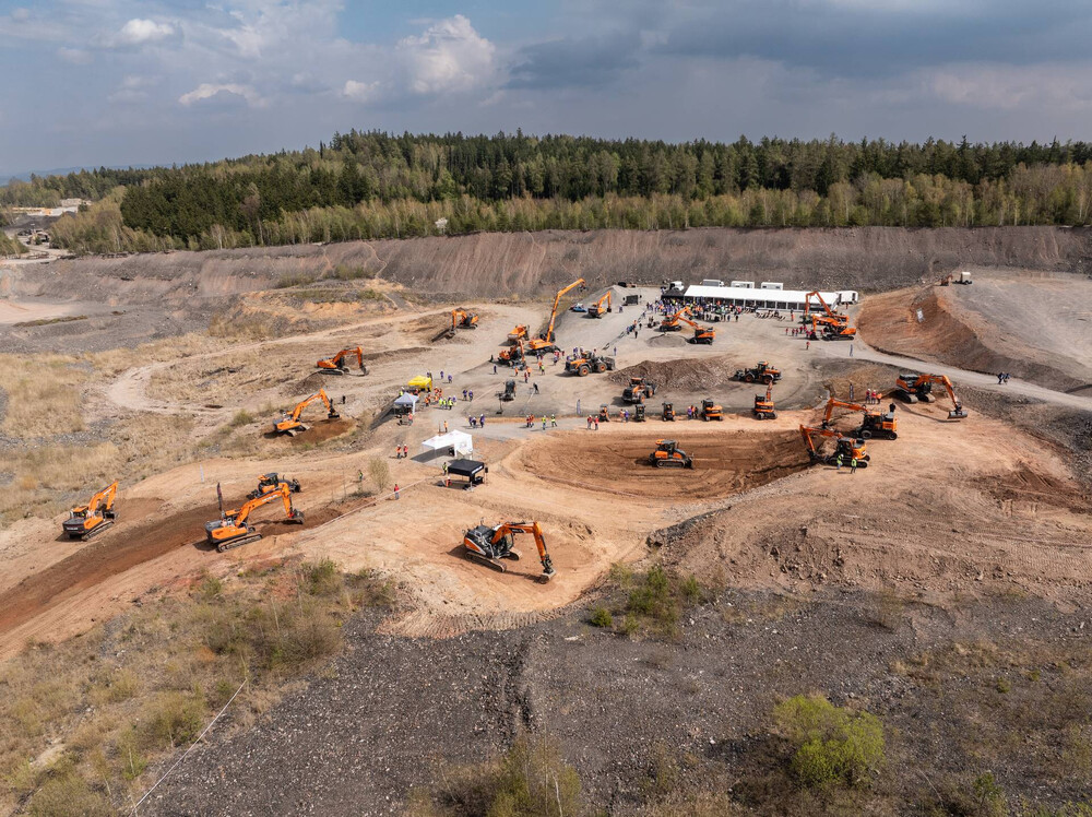 Develon Demo Days 2026-1.jpg