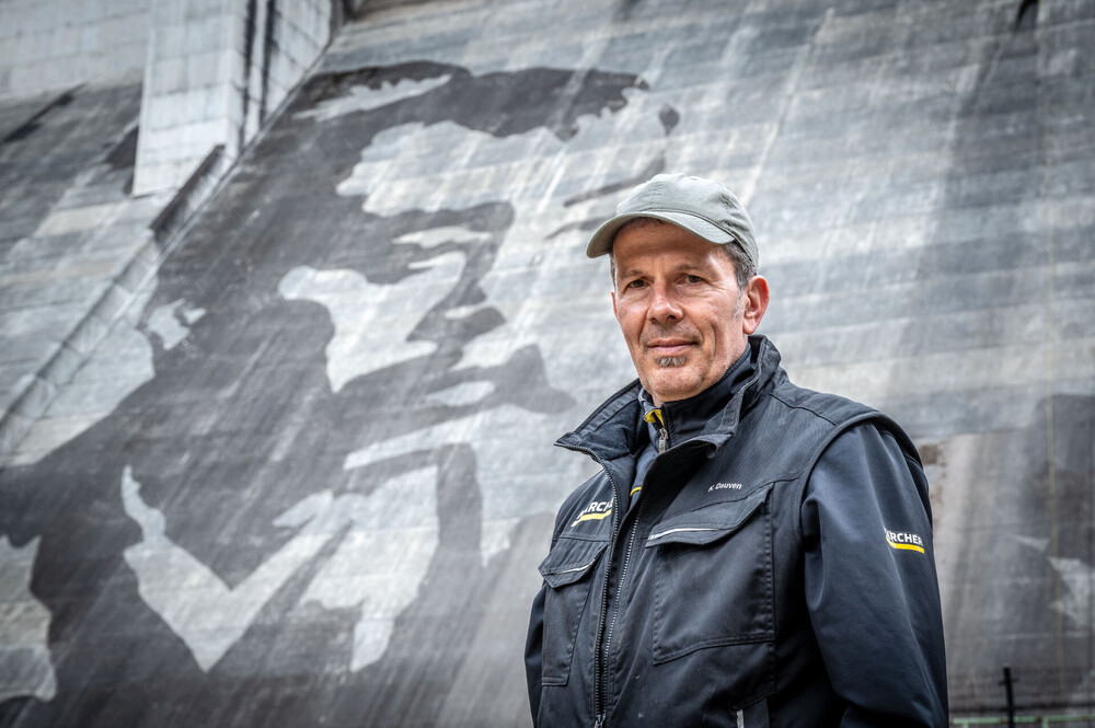 Kaercher_Reverse Gra~Samurai Japan_4.jpg