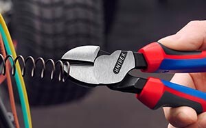 Mehr Informationen zu "KNIPEX Kraft-Seitenschneider"