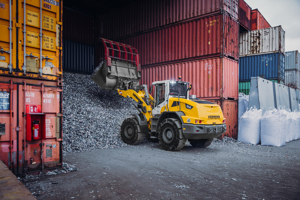 liebherr-L546-G8_300dpi.jpg