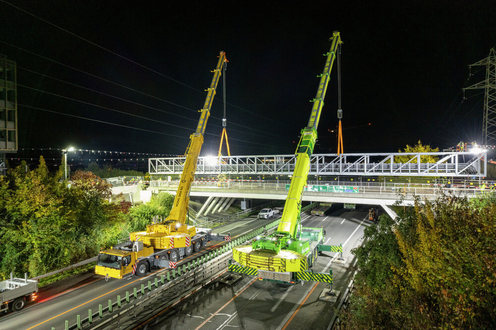 liebherr-ltm-1230-5-1-hodel & christen-04-300dpi.jpg