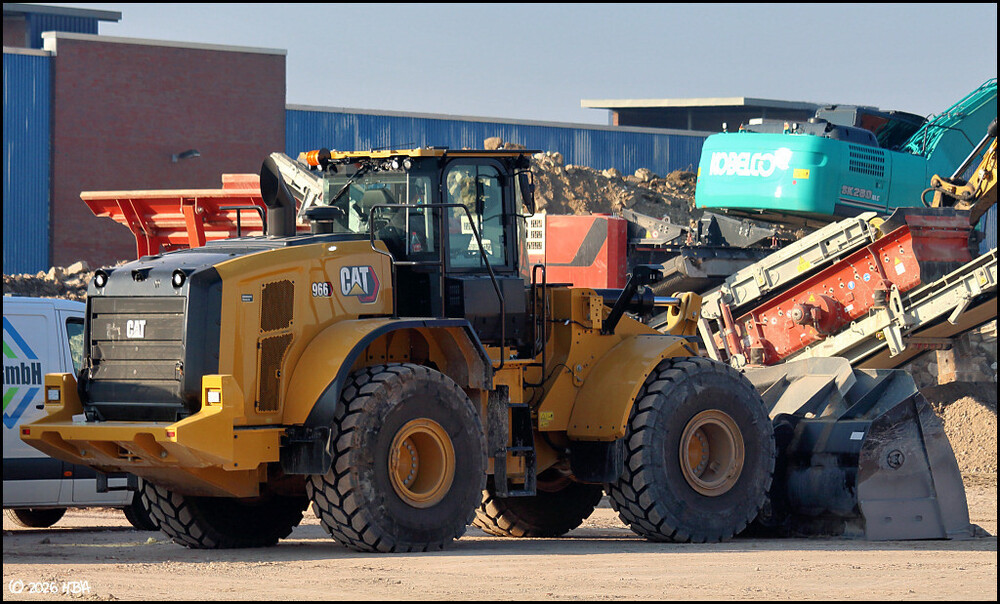 Caterpillar_966_ASD.thumb.jpg.35119709a44d0df076c81341805d248d.jpg