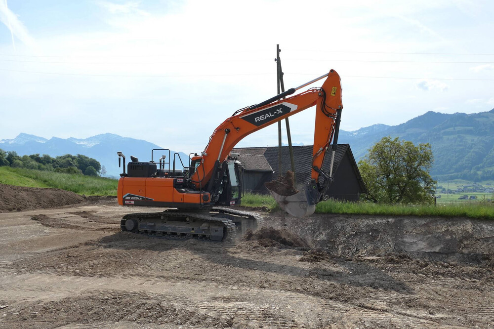 Develon_Gravis_Kibag-1.jpg