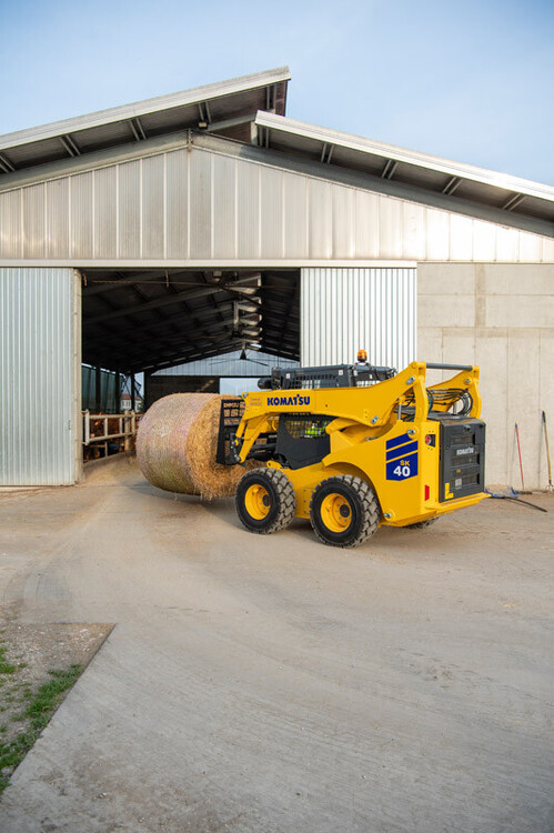 KOmatsu SK40-8 (10).jpg