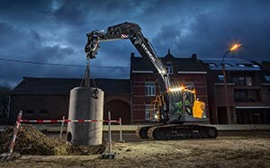Mehr Informationen zu "Hyundai Hydraulikbagger HX230L"