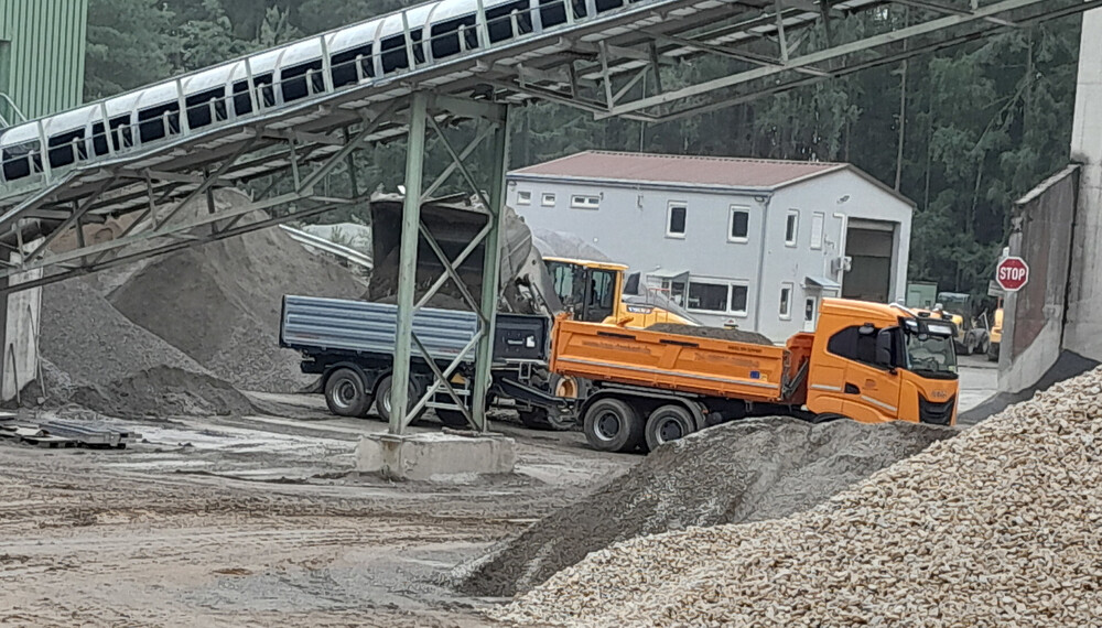 SteinbruchDrnersdorf_HuberRtz_003.thumb.jpg.208fea9e3d8e6c52d8dfd3f3c013940b.jpg