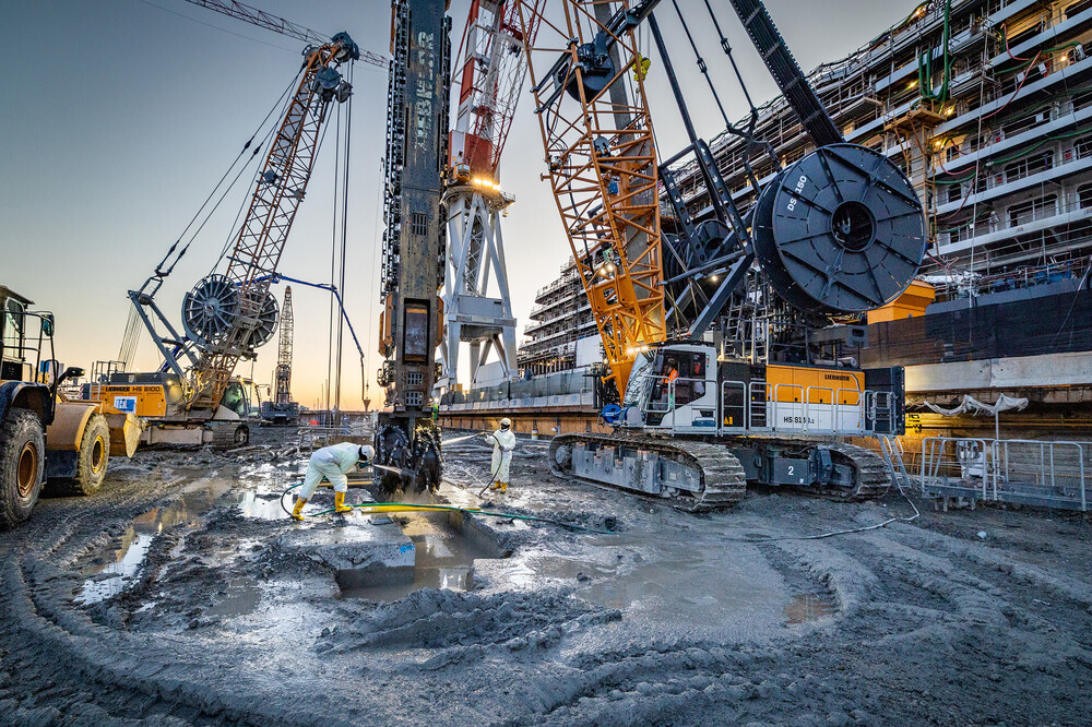 liebherr-rcm_1_300dpi.jpg