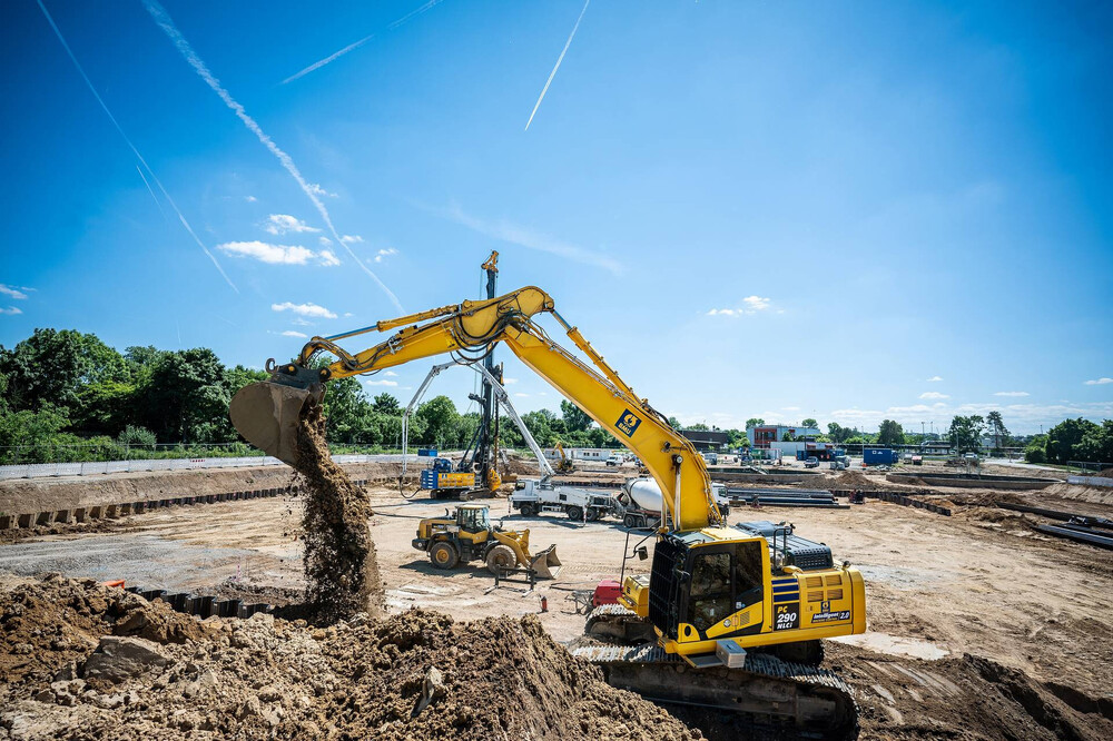 pressebild-press-image-baugrubenerstellung-excavation-pit-frankfurt-sindlingen-bauer-resources-rgb (1).jpg