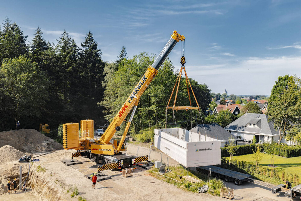 liebherr-ltm1400-6.1-kuiphuis-02-300dpi.jpg
