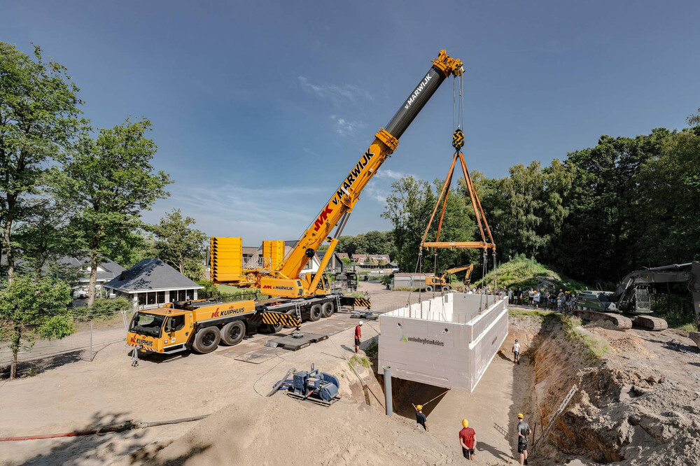 liebherr-ltm1400-6.1-kuiphuis-03-300dpi.jpg