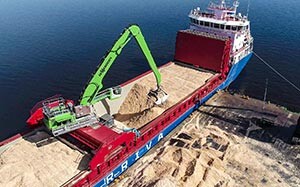 Mehr Informationen zu "SENNEBOGEN 875 E auf der MV Nor Viking"