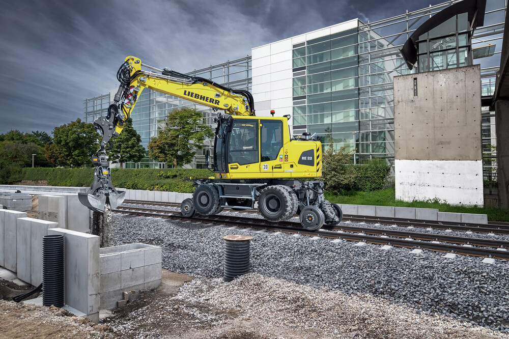 liebherr-re22-innotrans.jpg